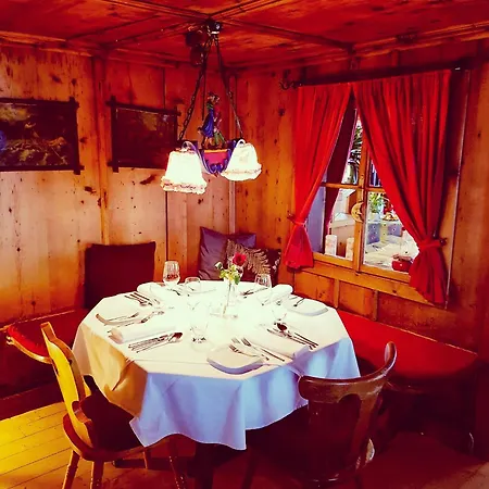 Auerhahn بيت ضيافة *